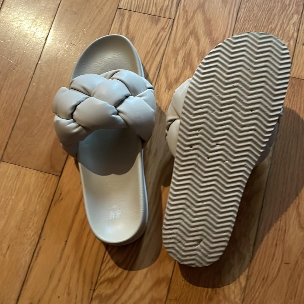HM slippers - Picture 5 of 6